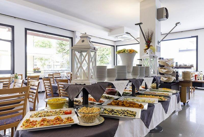 Florida Park Hotel بيلاريا-إيجيا مارينا المظهر الخارجي الصورة