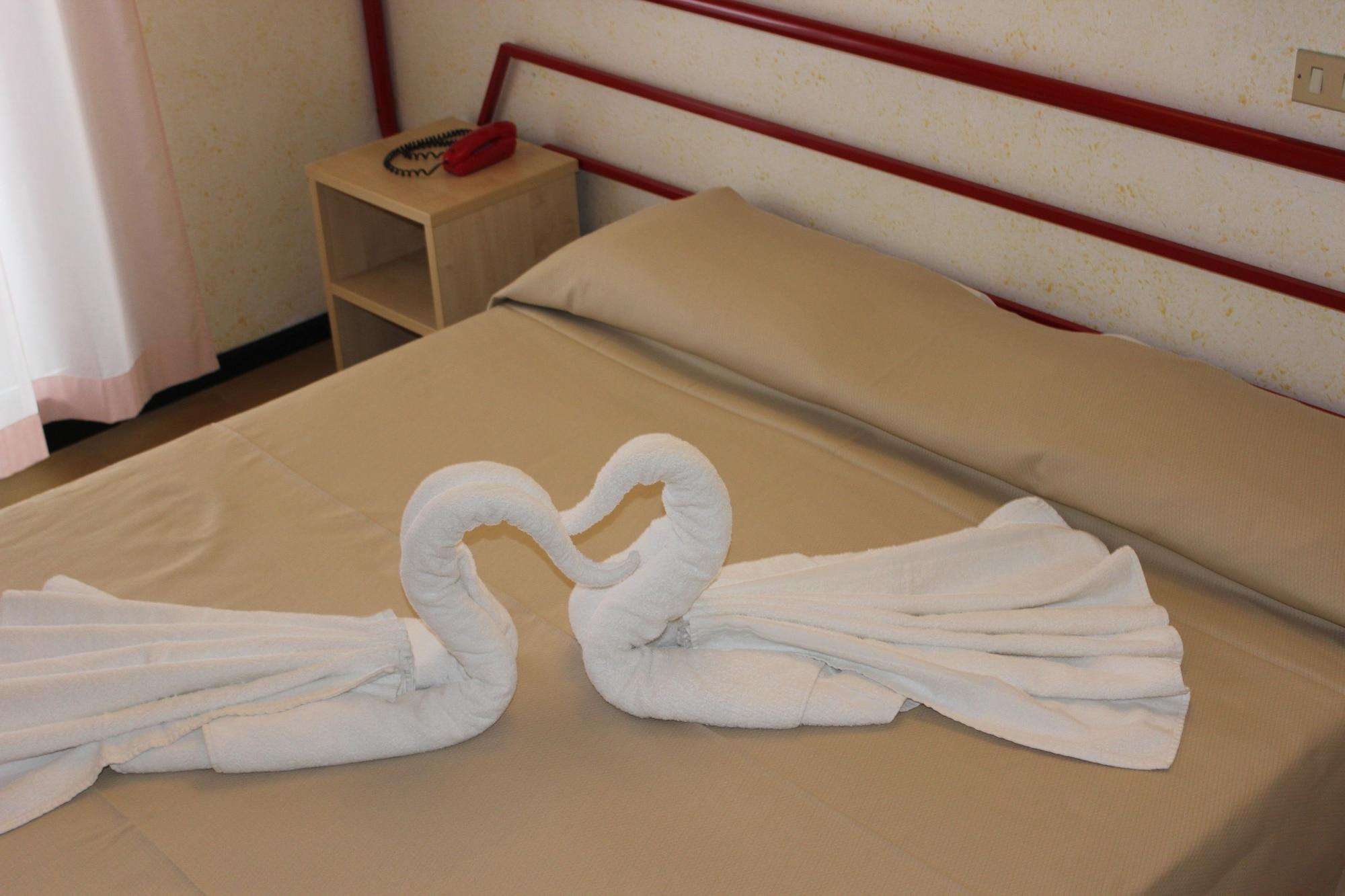 Florida Park Hotel بيلاريا-إيجيا مارينا المظهر الخارجي الصورة