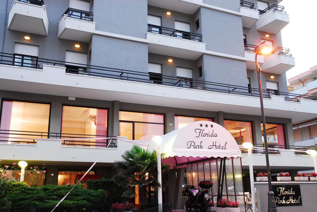Florida Park Hotel بيلاريا-إيجيا مارينا المظهر الخارجي الصورة