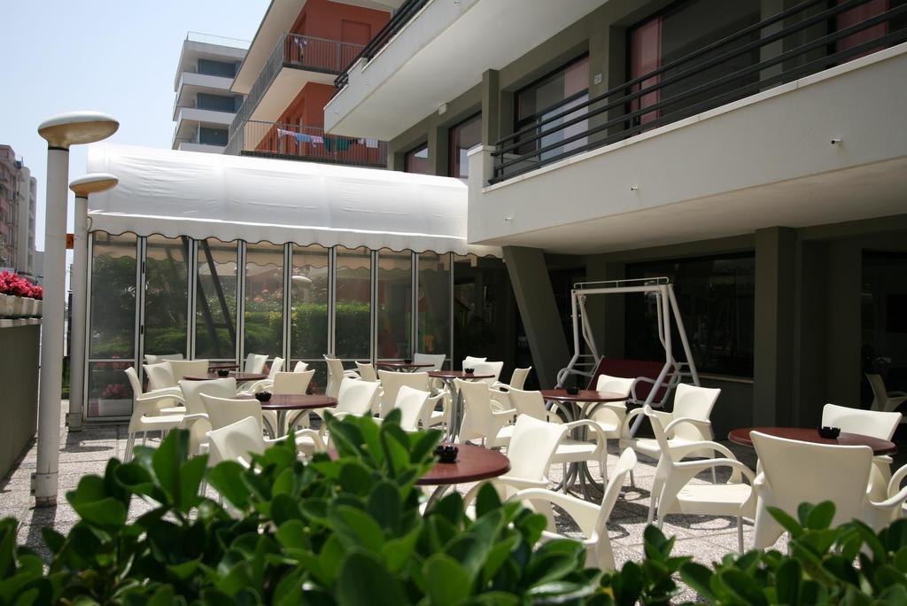 Florida Park Hotel بيلاريا-إيجيا مارينا المظهر الخارجي الصورة