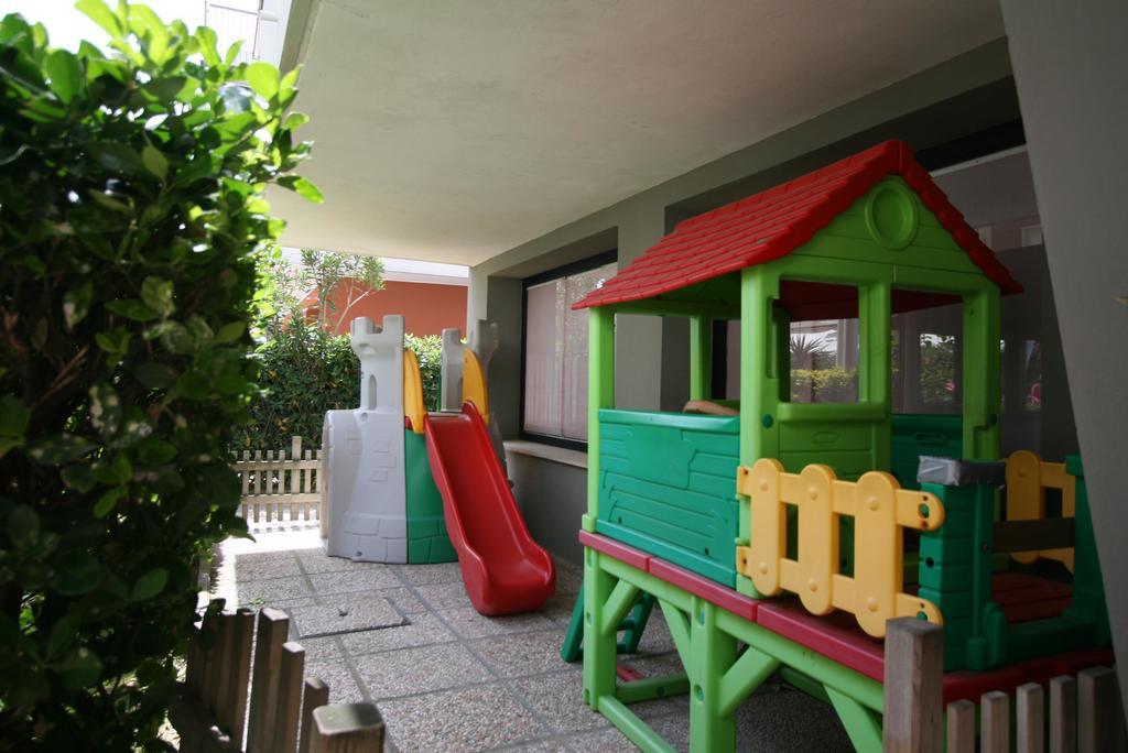 Florida Park Hotel بيلاريا-إيجيا مارينا المظهر الخارجي الصورة
