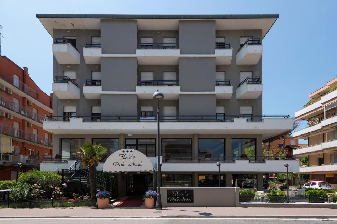 Florida Park Hotel بيلاريا-إيجيا مارينا المظهر الخارجي الصورة